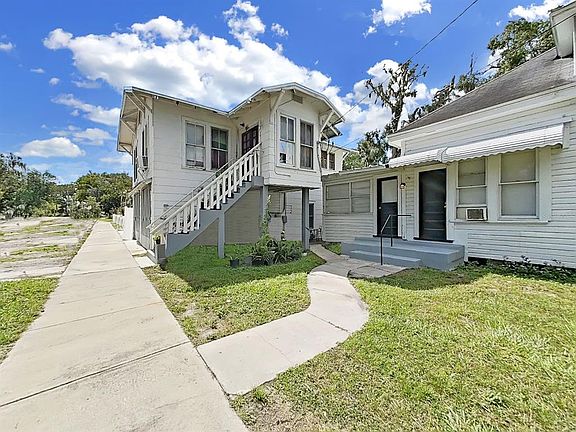 3rd image of 601 W Baker St