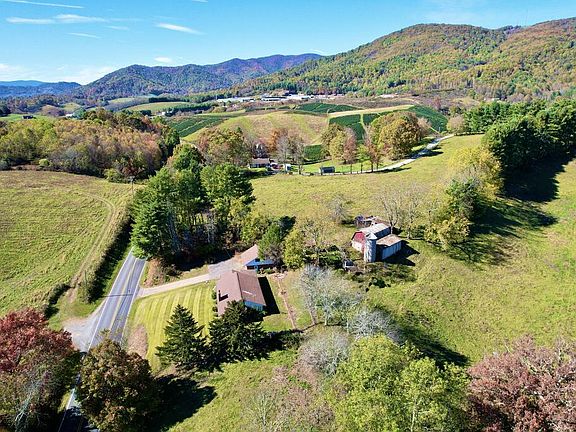4th image of 2788 Wilson Hwy