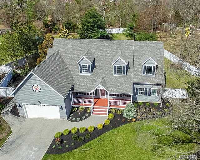 1st image of 52 Chelsea Dr