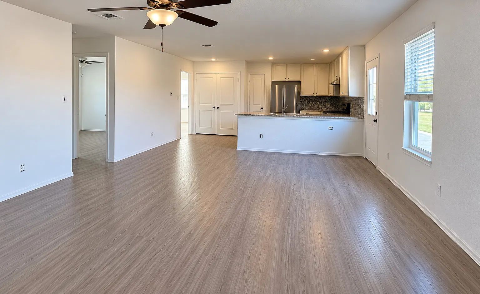 3 bed, 1740 sqft, $1,700 — Photo 2