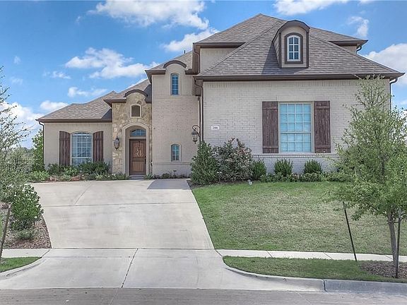 3rd image of 200 Parkview Dr