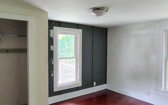 5th image of 1421 Garrison Rd