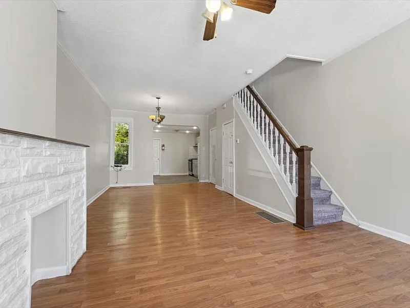 Building Photo - 5538 Walton Ave