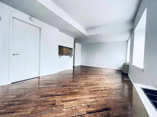 Rented by Addison Property Group | media 8