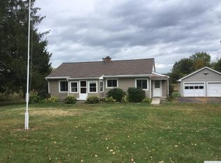 196 Gibbons Rd, Stuyvesant, NY 12173