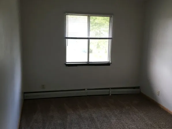 One and Two Bedroom Units located at 29 Alexander Ave in Rothschild