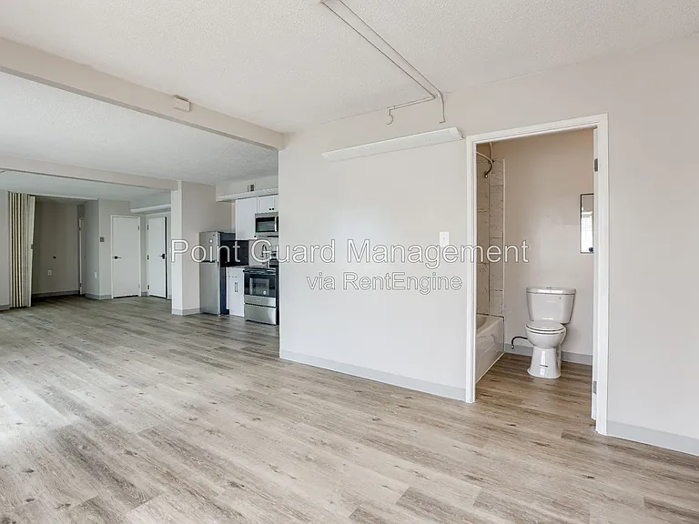 7460 Graceland Dr #325 — Photo 5