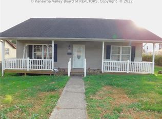 3120 31st St, Nitro, WV 25143