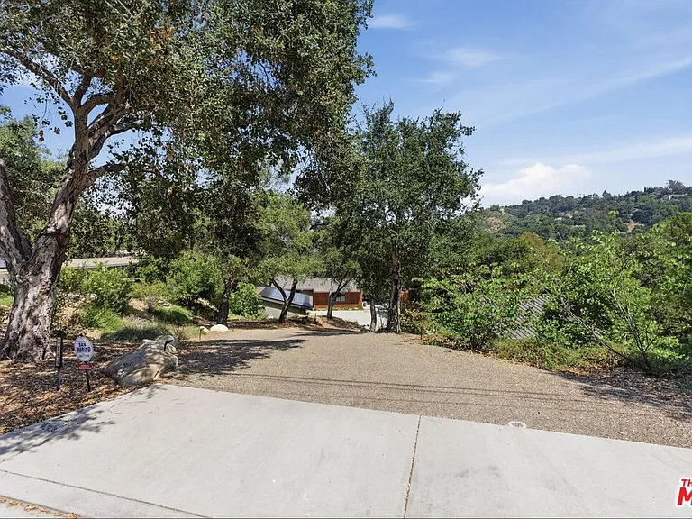 3860 Madison Rd — Photo 46