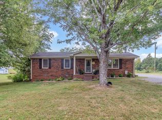 1095 Old Prospect Rd, Woodbury, TN 37190