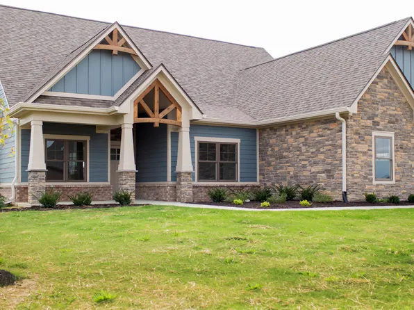 4407 W Wandalee Ct, New Palestine, IN 46163