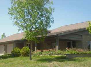 4811 Quail Run Rd, Winfield, KS 67156