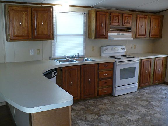 Efficient kitchen layout.