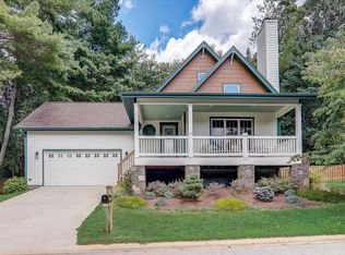 11 Oakhaven Ter, Asheville, NC 28803