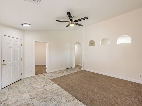 5th image of 3421 Greenwood Springs Dr