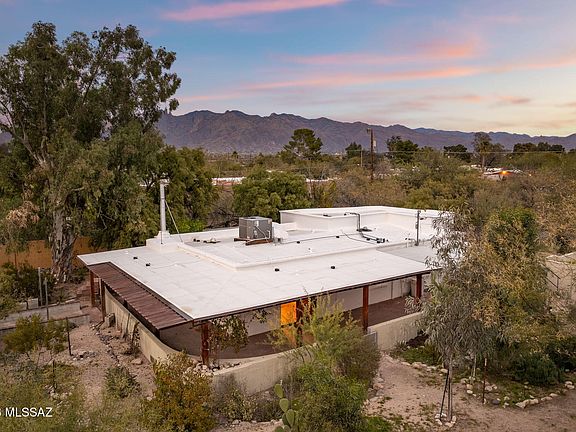 2nd image of 3443 N Tucson Blvd