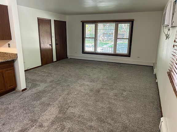 3rd image of 9612 Kedvale Ave APT 1S