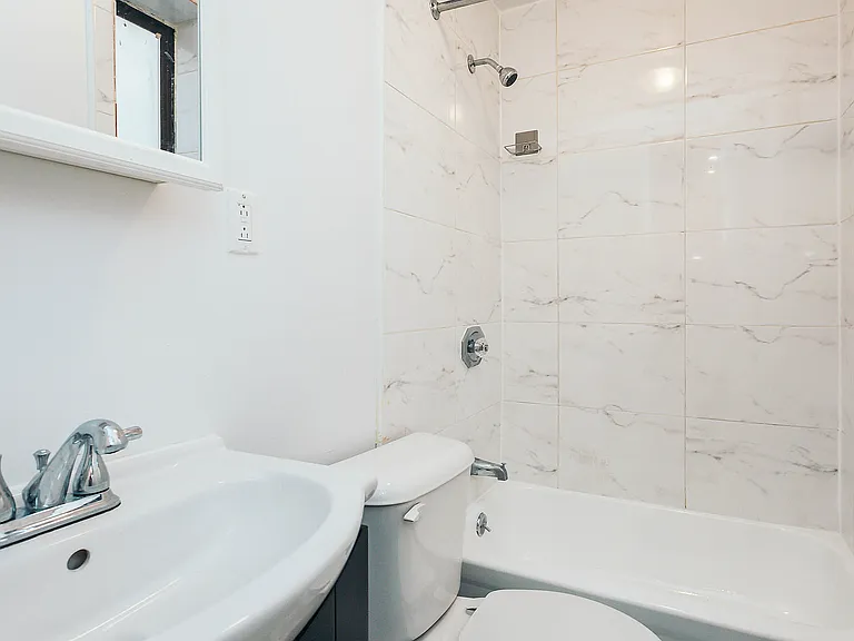1912 Pacific St #3R — Photo 6