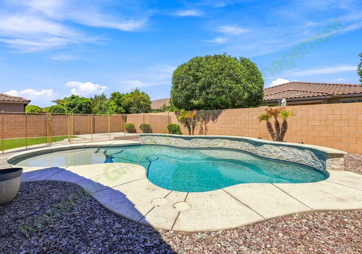 Beautiful Queen Creek Home with Private Pool, Den & Prime Location! — Photo 2