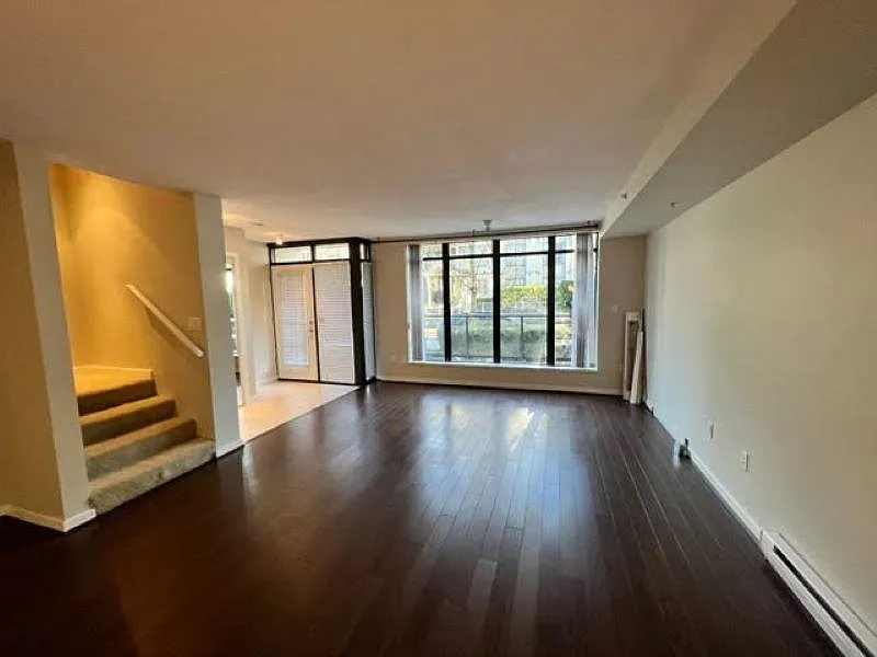 3 bed, 1600 sqft, $4,000 — Photo 4