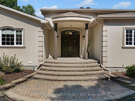 2nd image of 1281 Georges Vanier Dr N