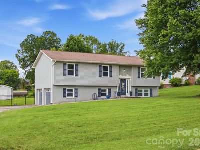 1772 Woodridge Cir, Hickory, NC, 28602