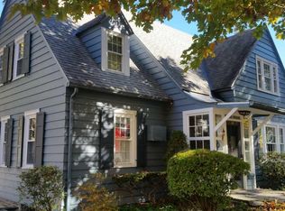 30 Johnston Ave, Kingston, NY 12401
