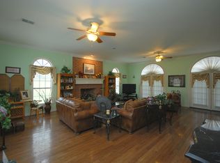 8580 Shake Rag Rd, Millington, TN 38053