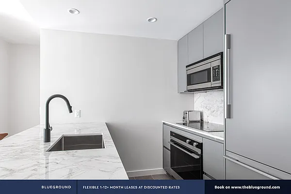 Rented by The Blueground | media 358