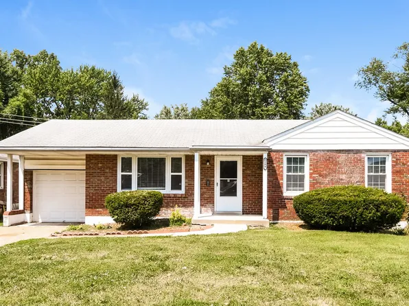 1249 Waldorf Dr, Saint Louis, MO 63137