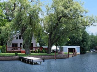 12 S Beach Rd, Lake Hopatcong, NJ 07849