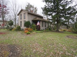 6856 Akron Rd, Lockport, NY 14094