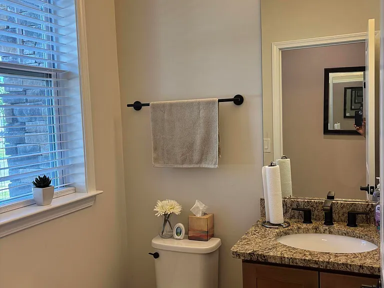 12 Coburgh Dr — Photo 4