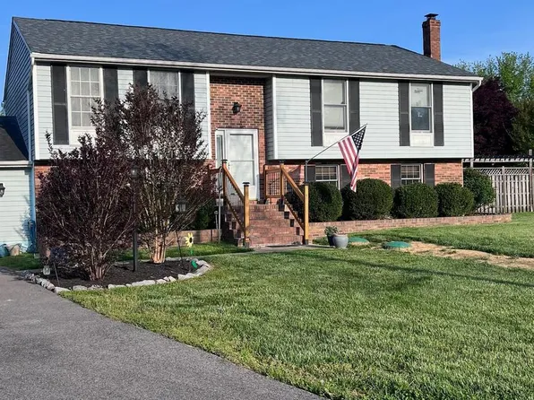 20220 Gilliam Dr, Park Hall, MD 20667