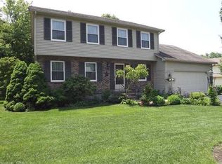 60 Strawberry Hl, Windsor, CT 06095