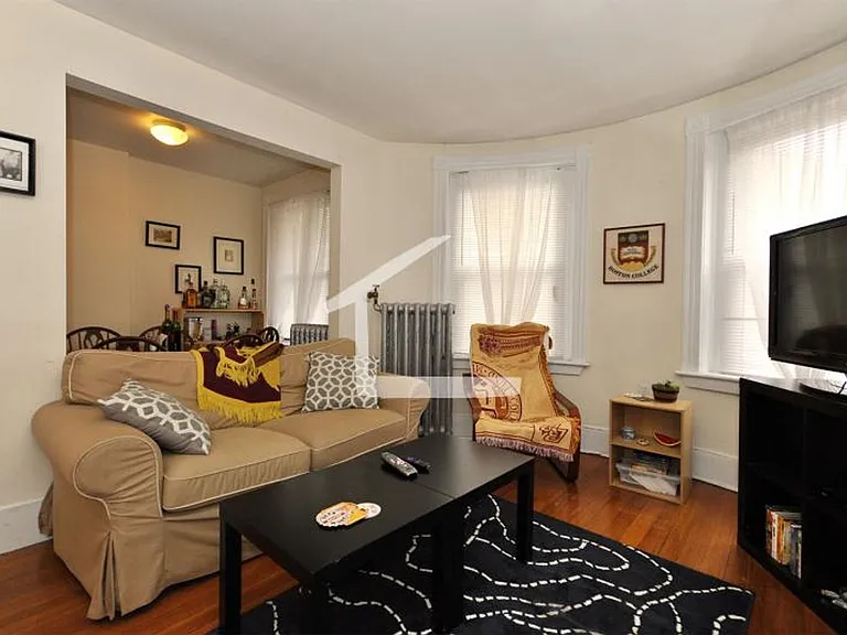 34 Linden St — Photo 10