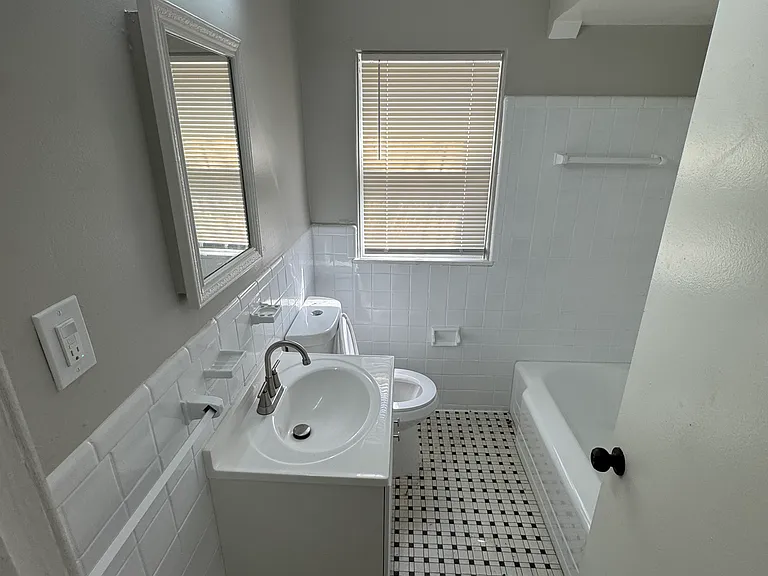 18268 Faust Ave — Photo 8