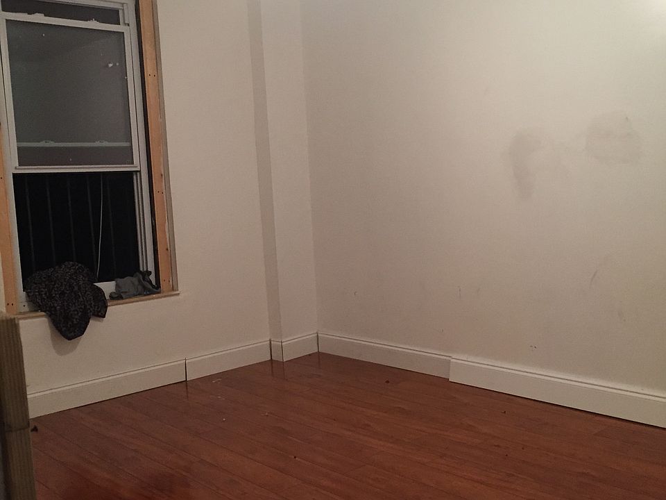 1st image of 218 Rogers Ave APT 2