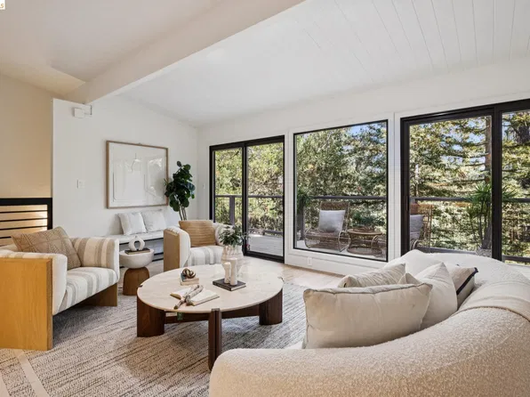 7101 Pinehaven Rd, Oakland, CA 94611