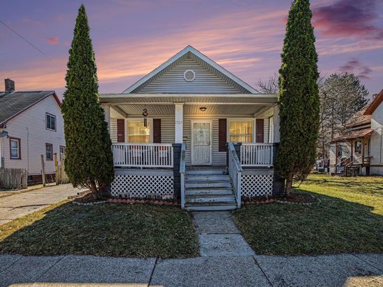 1507 Holmes St, Saginaw, MI 48602