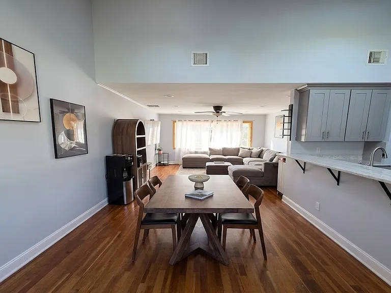 54 Jerome Ave — Photo 10