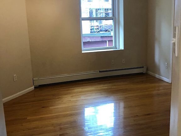 5th image of 22 Fleet St APT 4