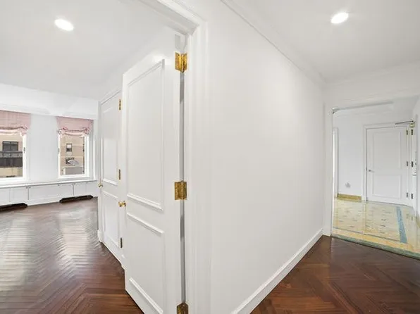 15 East 69th Street image 6 of 8