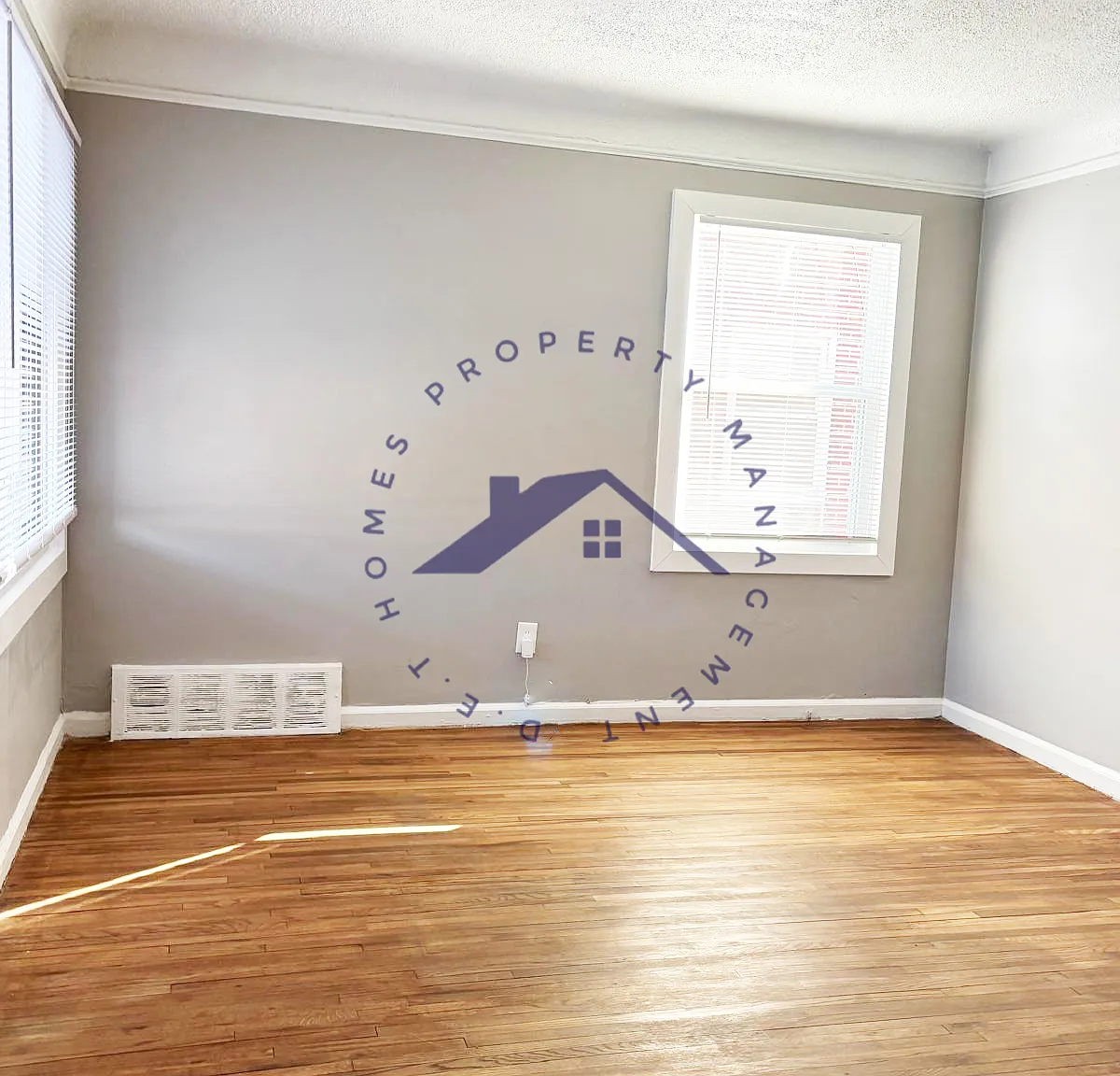 3 bed, 996 sqft, $1,350 — Photo 4
