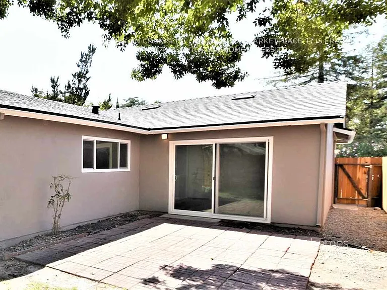 6716 Donerail Dr — Photo 17