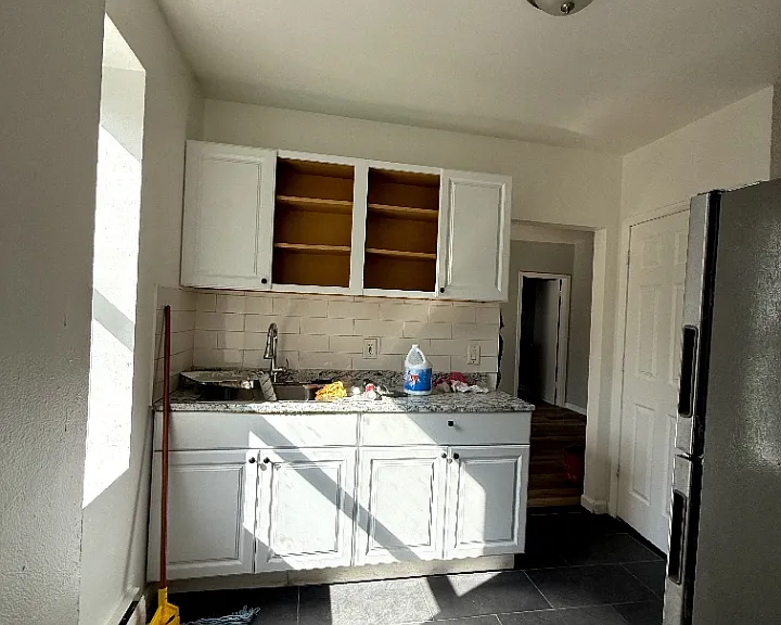32 Beech St #C3 — Photo 5