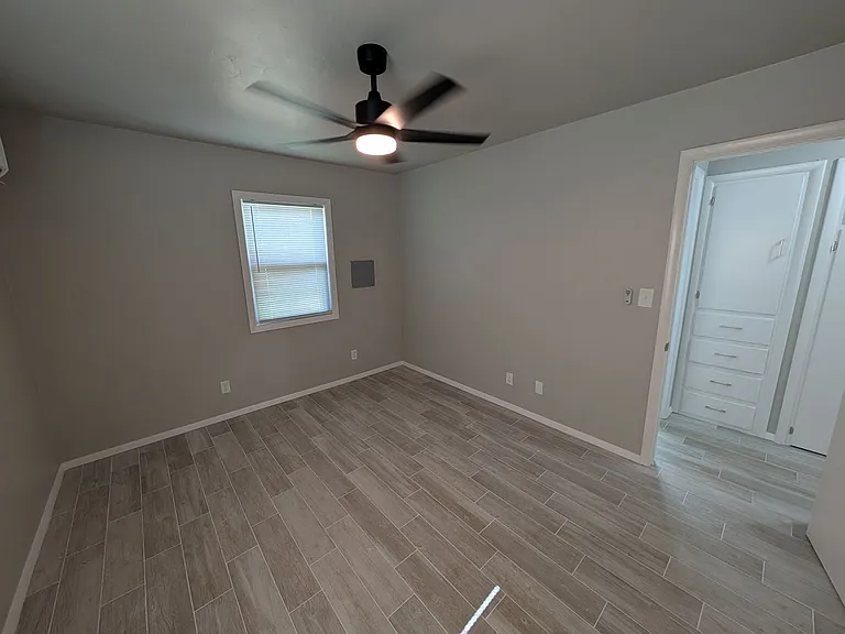 11 W Thatcher St — Photo 11