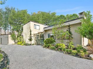 36 N Quarter Rd, Westhampton, NY 11977