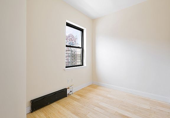 4th image of 479 Clinton Ave APT 3A