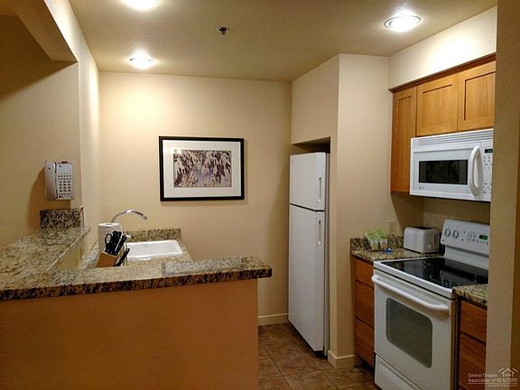 4th image of 18575 SW Century Dr #1721
